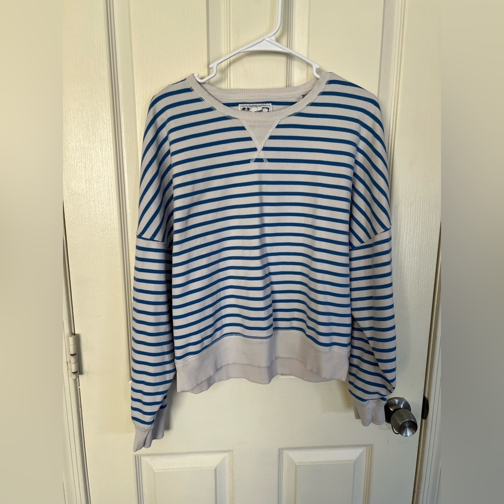 American Eagle striped crop crewneck in a classic blue and cream colorway.